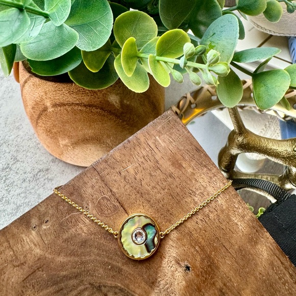 NWT Marc Jacobs Marc Jacobs Gold & Multicolor Abalone The Medallion' Bracelet - Picture 1 of 7
